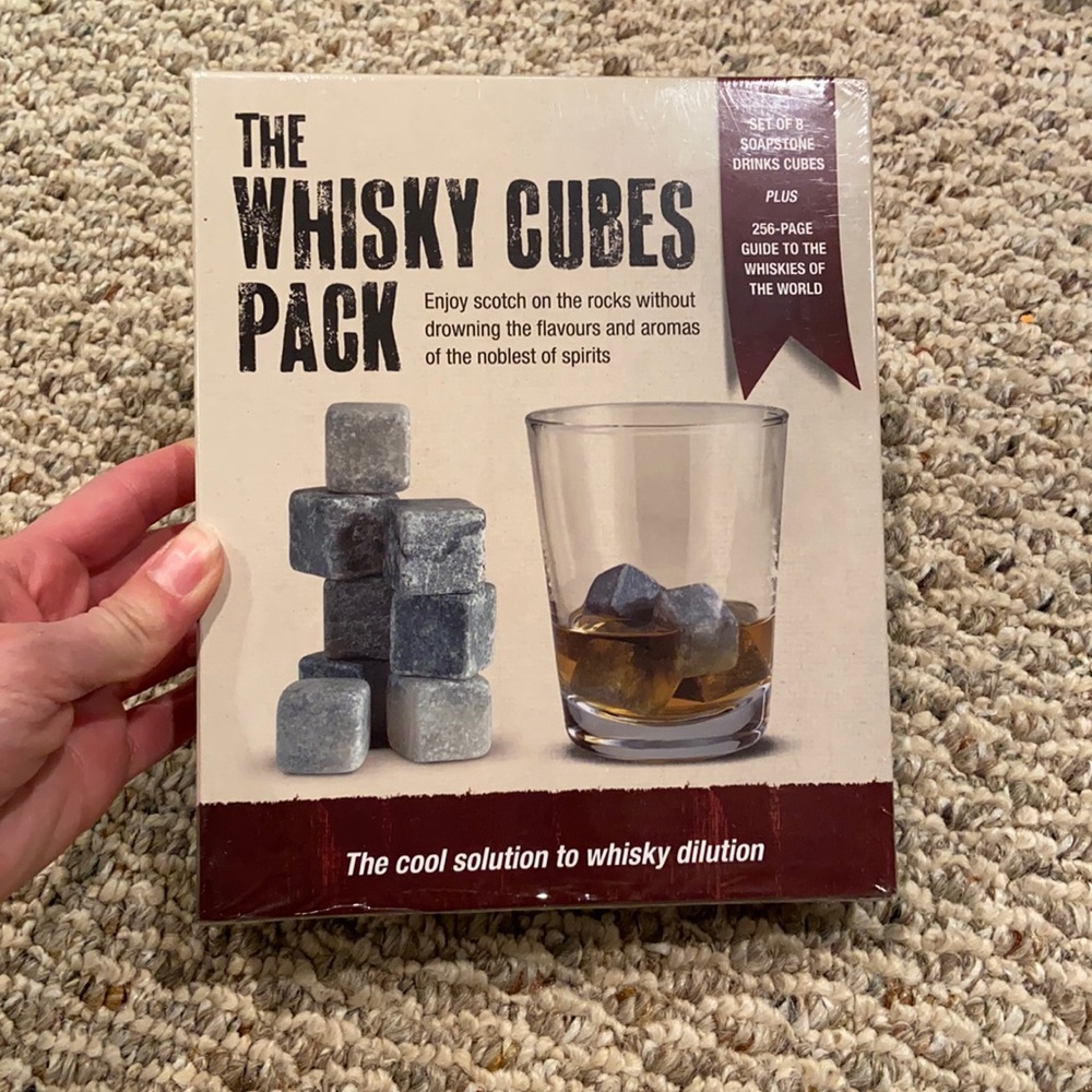 NWT The Whisky Cubes Pack